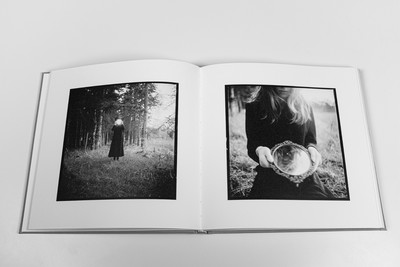 » #6/8 « / my new book | mein neuer Bildband / Blog post by <a href="https://strkng.com/en/photographer/holger+nitschke/">Photographer Holger Nitschke</a> / 2023-05-21 09:14 / Schwarz-weiss
