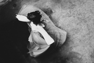 » #3/3 « / Dancing in the abyss / Blog post by <a href="https://strkng.com/en/photographer/pwb-fotografie-de+-+petra+w-+barathova/">Photographer pwb-fotografie.de / Petra W. Barathova</a> / 2023-05-14 11:49
