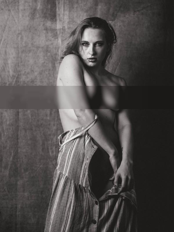 Posed / Portrait  photography by Photographer davalPHOTO ★3 | STRKNG