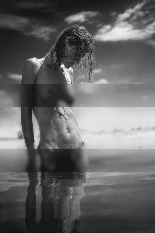 Cadent River / Nude  Fotografie von Fotograf Gutenbild ★7 | STRKNG