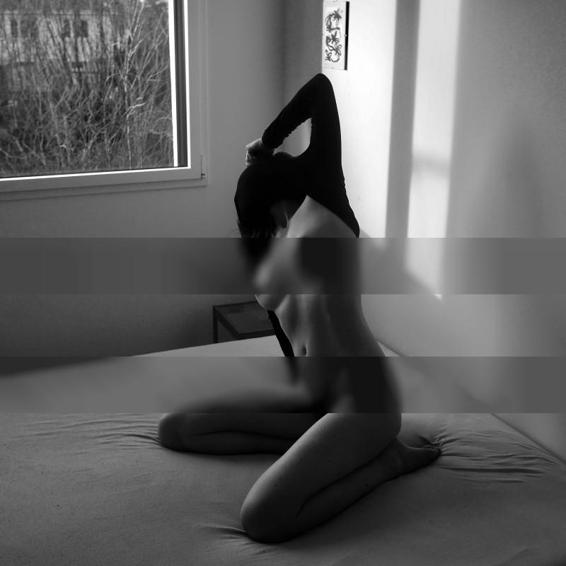 Bed selfportrait / Nude  Fotografie von Model Ilagam ★4 | STRKNG