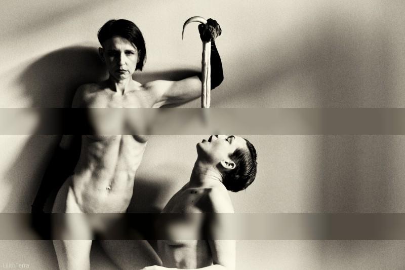 [ Kalter Kern ] / Mood  photography by Photographer Lilith Terra ★22 | STRKNG