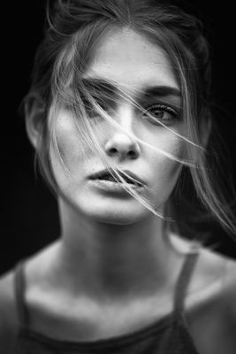 Aline / Portrait  photography by Photographer Thomas Ruppel ★25 | STRKNG