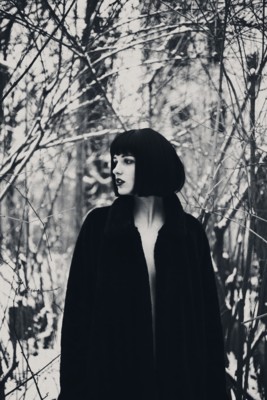 Black and White  photography by Model Jessica Drew ★77 | STRKNG