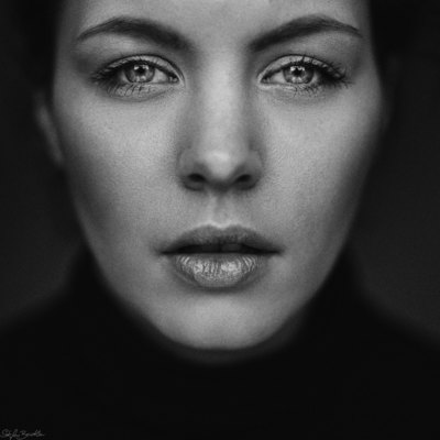 reflect / Portrait  photography by Photographer Stefan Beutler ★146 | STRKNG