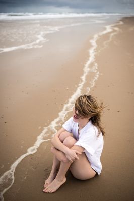 B E A C H / People  photography by Photographer Carpe Lucem ★9 | STRKNG