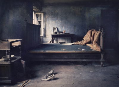 Black mould house / Lost places  Fotografie von Fotografin Kathrin Broden ★1 | STRKNG