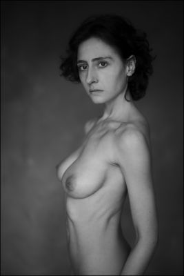 Emma / Nude  photography by Photographer Kai Mueller ★79 | STRKNG