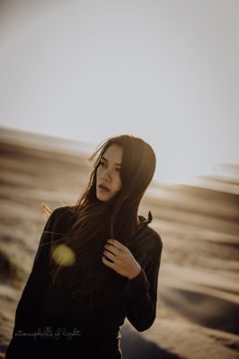 at the beach / Portrait  photography by Photographer Atmospheres of Light ★2 | STRKNG
