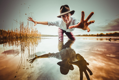 Ingy Jones And The Water Of Moods / Konzeptionell  Fotografie von Fotograf thefunkyeye ★1 | STRKNG