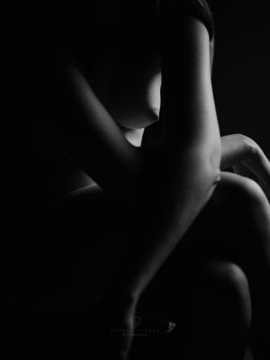 Nude  photography by Photographer Lionel Pesqué ★3 | STRKNG