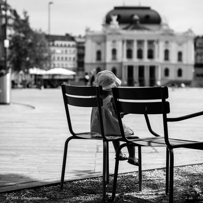 the chair / Street  photography by Photographer Holger Schimanke | STRKNG