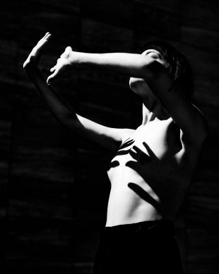 Touch / Nude  Fotografie von Fotograf Luminea ★7 | STRKNG