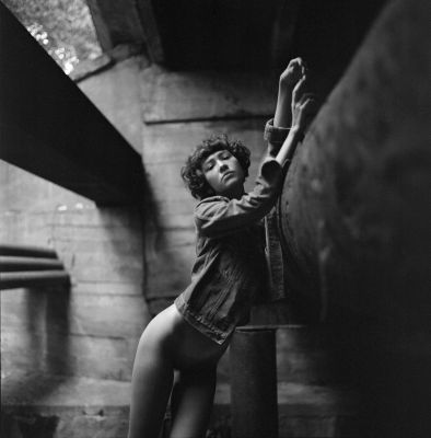Black and White  photography by Model Lola ★42 | STRKNG
