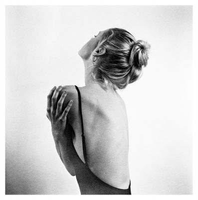 I dreamt of us in another life. / Mood  photography by Photographer Nina Klein ★11 | STRKNG