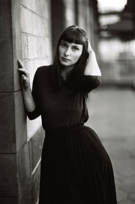Lisa / People  photography by Photographer Frank Buttenbender ★4 | STRKNG