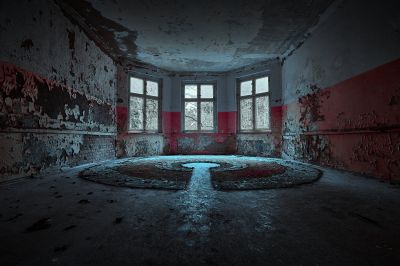 Die verlassene Klinik / Lost places  Fotografie von Fotograf Jonas Rediske | STRKNG