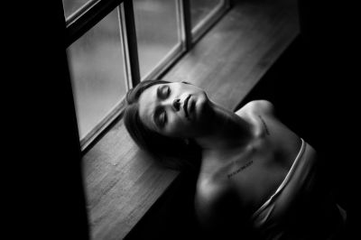 Monique / Black and White  photography by Photographer Olaf Korbanek ★26 | STRKNG