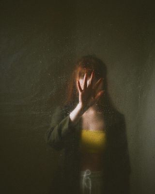 Light is always waiting for you in the darkness. / Mood  photography by Model Lina Hagemeister ★6 | STRKNG