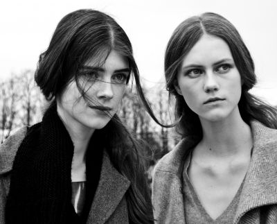 Girls in Paris / Portrait  photography by Photographer Enrico Olla ★3 | STRKNG