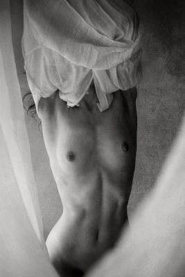Black Milk / Nude  Fotografie von Fotografin Marta Glińska ★27 | STRKNG