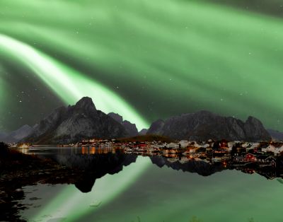 One night in Reine IV / Night  photography by Photographer Voodoo.Photography ★1 | STRKNG